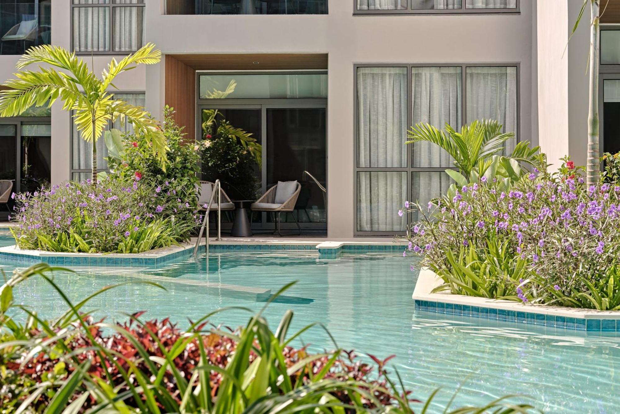 Crowne Plaza Fiji Nadi Bay Resort & Spa, An Ihg Hotel Exterior foto